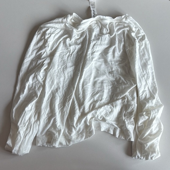 Splits 59 daisy long sleeve crop - Picture 5 of 5